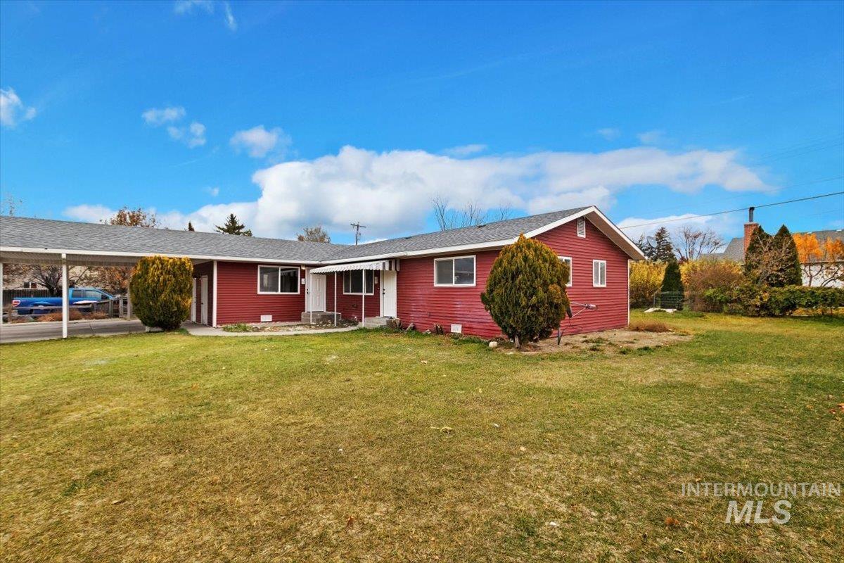 340 Taylor St., Twin Falls, Idaho 83301, 2 Bedrooms, 1 Bathroom, Residential Income For Sale, Price $449,900,MLS 98975040