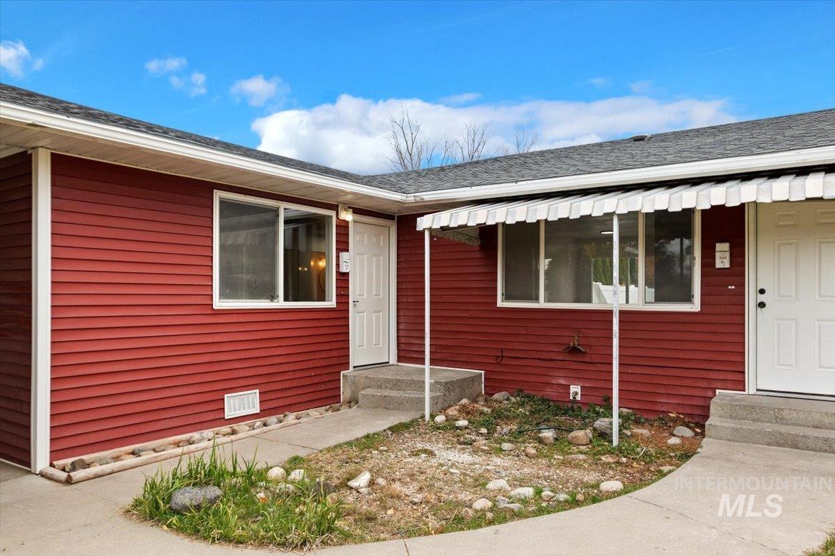 340 Taylor St., Twin Falls, Idaho 83301, 2 Bedrooms, 1 Bathroom, Residential Income For Sale, Price $449,900,MLS 98975040