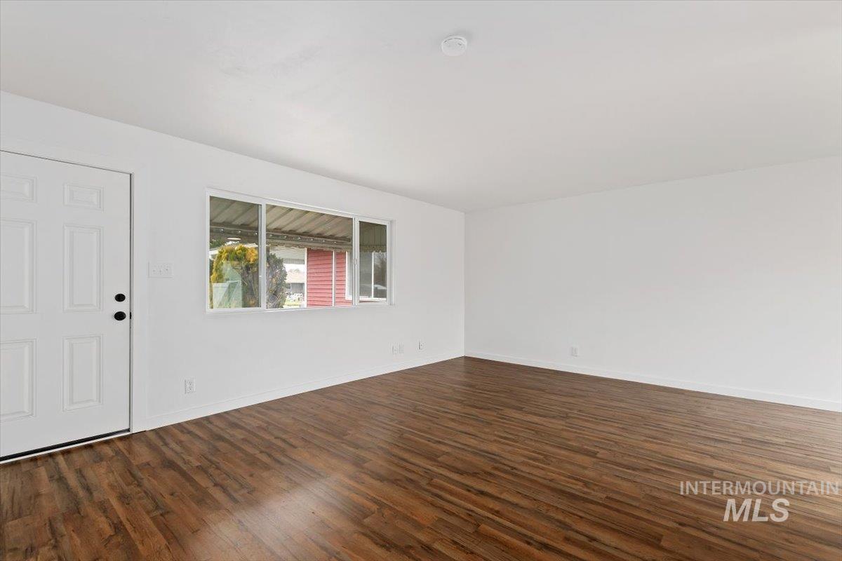 340 Taylor St., Twin Falls, Idaho 83301, 2 Bedrooms, 1 Bathroom, Residential Income For Sale, Price $449,900,MLS 98975040