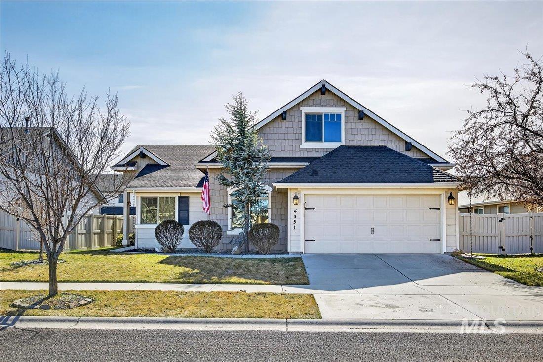 4951 W Torana, Meridian, Idaho 83646, 3 Bedrooms, 2 Bathrooms, Residential For Sale, Price $519,900,MLS 98975041
