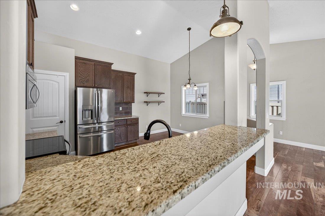 4951 W Torana, Meridian, Idaho 83646, 3 Bedrooms, 2 Bathrooms, Residential For Sale, Price $519,900,MLS 98975041