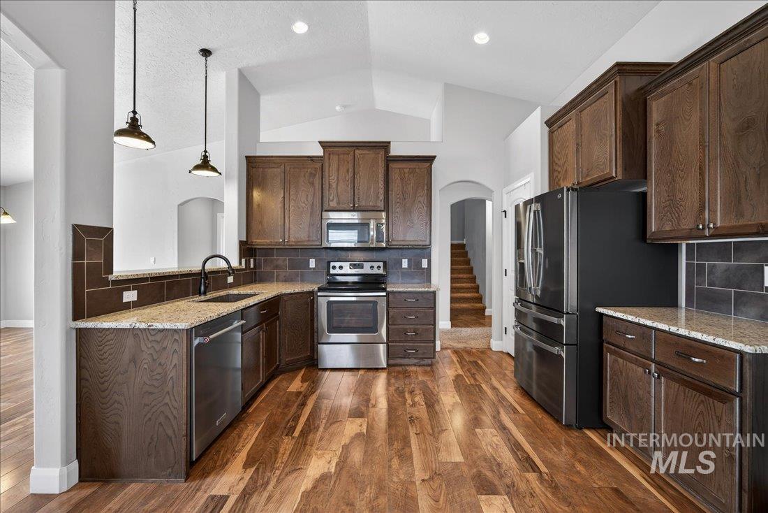 4951 W Torana, Meridian, Idaho 83646, 3 Bedrooms, 2 Bathrooms, Residential For Sale, Price $519,900,MLS 98975041