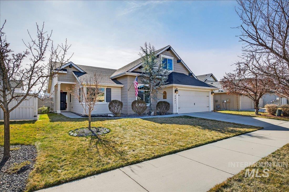 4951 W Torana, Meridian, Idaho 83646, 3 Bedrooms, 2 Bathrooms, Residential For Sale, Price $519,900,MLS 98975041