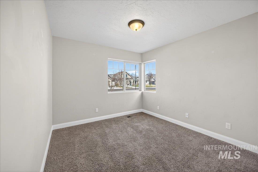 4951 W Torana, Meridian, Idaho 83646, 3 Bedrooms, 2 Bathrooms, Residential For Sale, Price $519,900,MLS 98975041