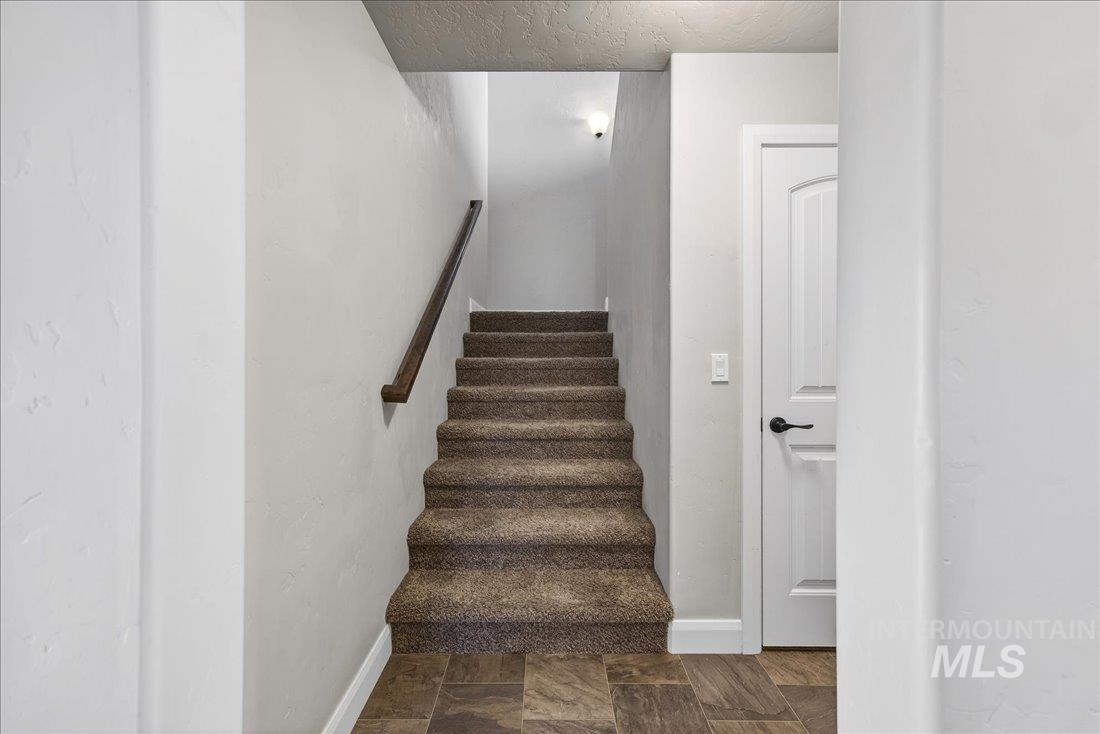 4951 W Torana, Meridian, Idaho 83646, 3 Bedrooms, 2 Bathrooms, Residential For Sale, Price $519,900,MLS 98975041