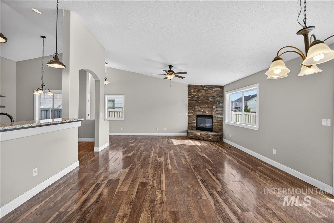 4951 W Torana, Meridian, Idaho 83646, 3 Bedrooms, 2 Bathrooms, Residential For Sale, Price $519,900,MLS 98975041