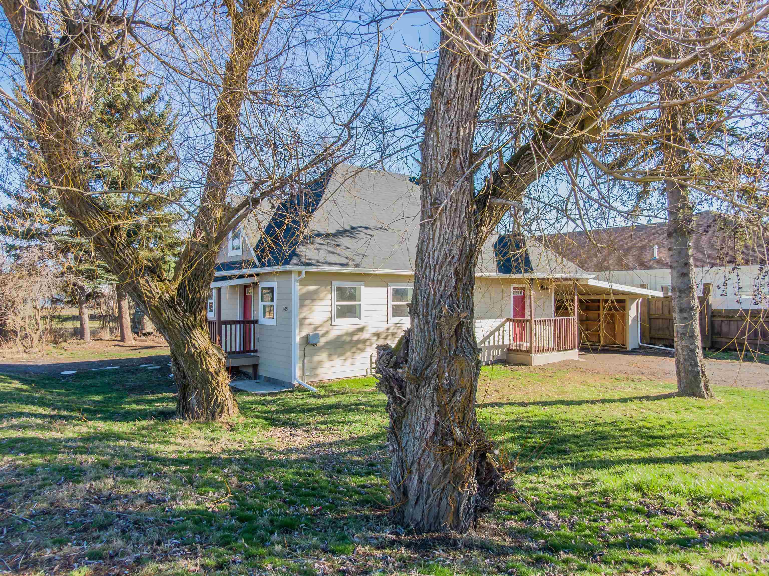 1605 E F Street, Moscow, Idaho 83843, 3 Bedrooms, 2 Bathrooms, Residential For Sale, Price $425,000,MLS 98975042