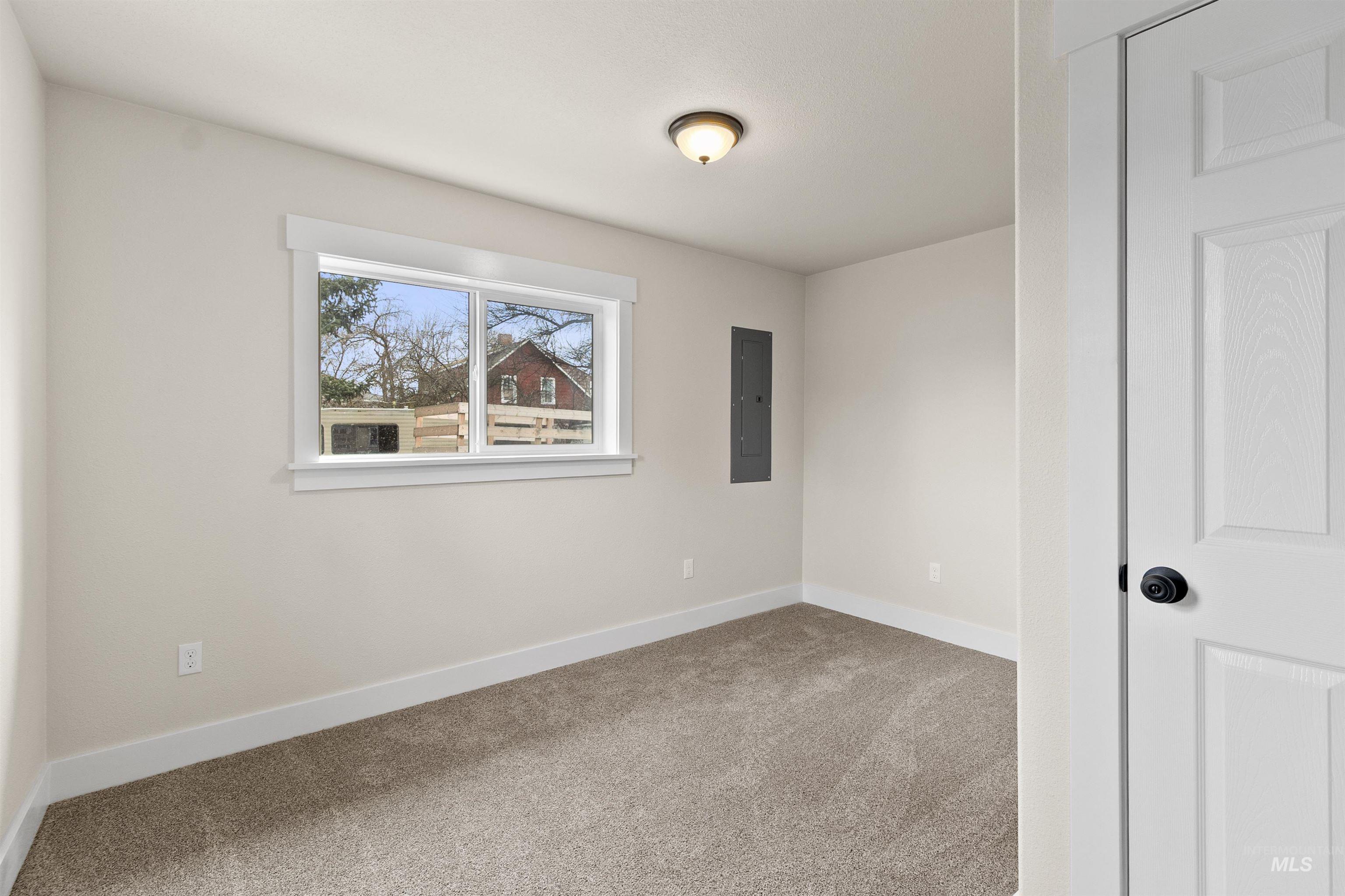 1605 E F Street, Moscow, Idaho 83843, 3 Bedrooms, 2 Bathrooms, Residential For Sale, Price $425,000,MLS 98975042