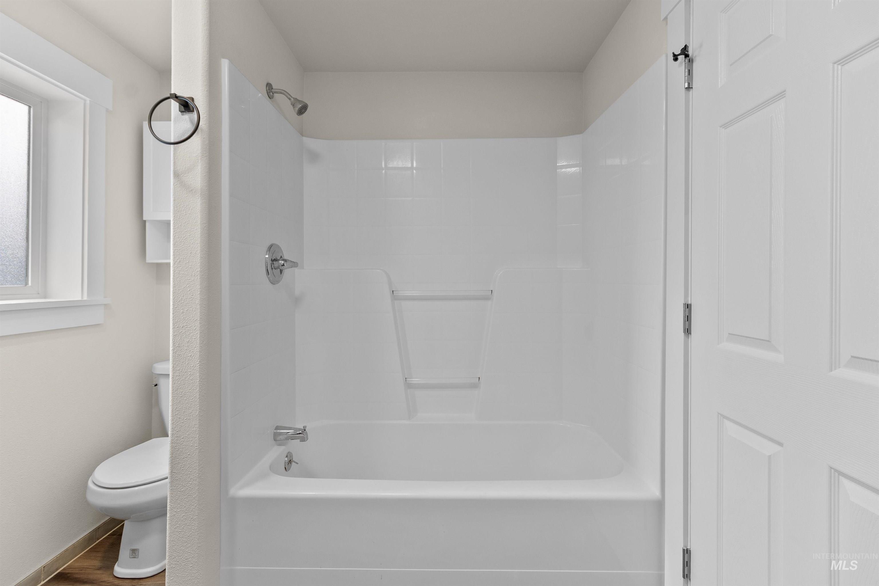 1605 E F Street, Moscow, Idaho 83843, 3 Bedrooms, 2 Bathrooms, Residential For Sale, Price $425,000,MLS 98975042