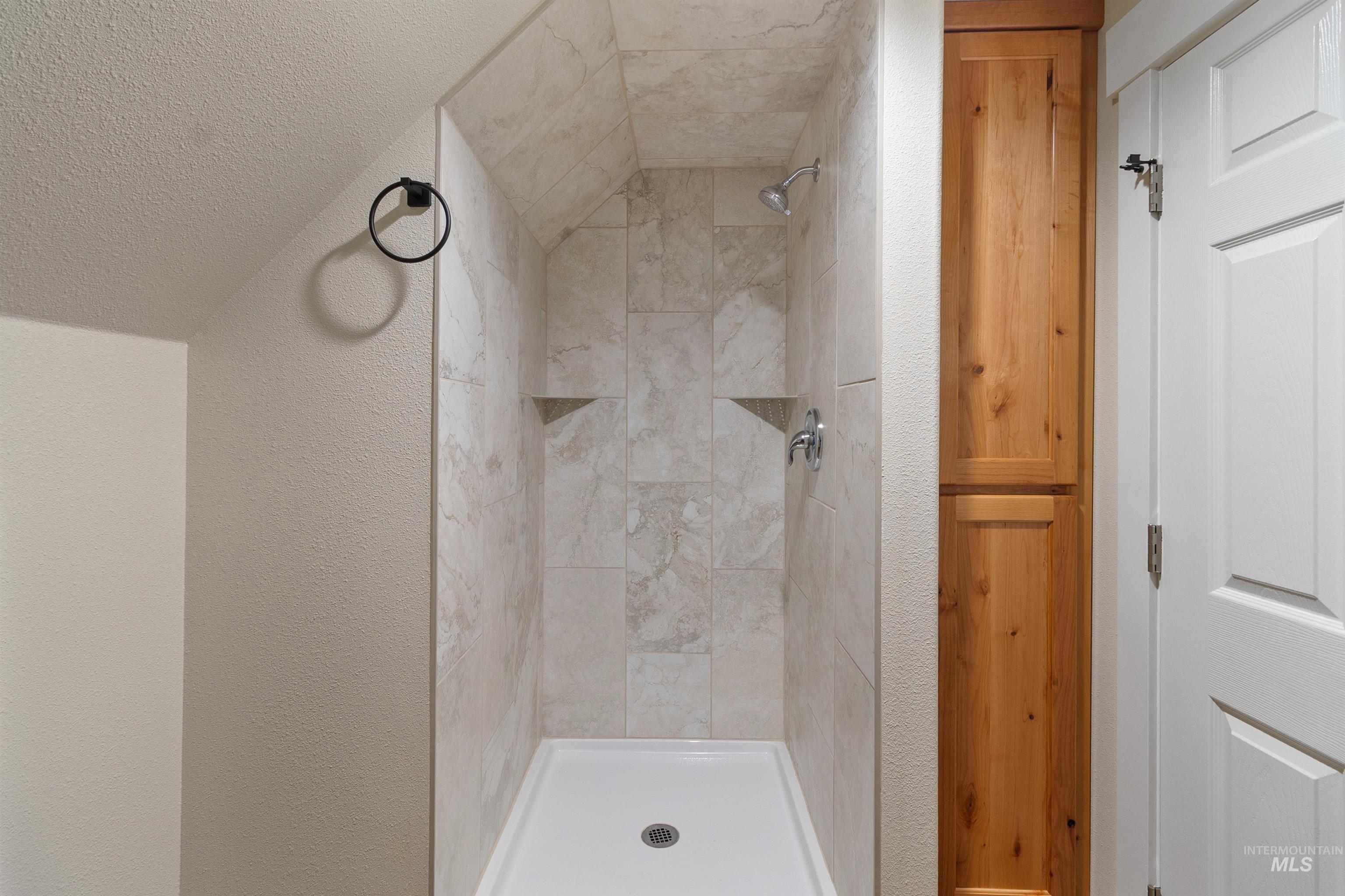 1605 E F Street, Moscow, Idaho 83843, 3 Bedrooms, 2 Bathrooms, Residential For Sale, Price $425,000,MLS 98975042