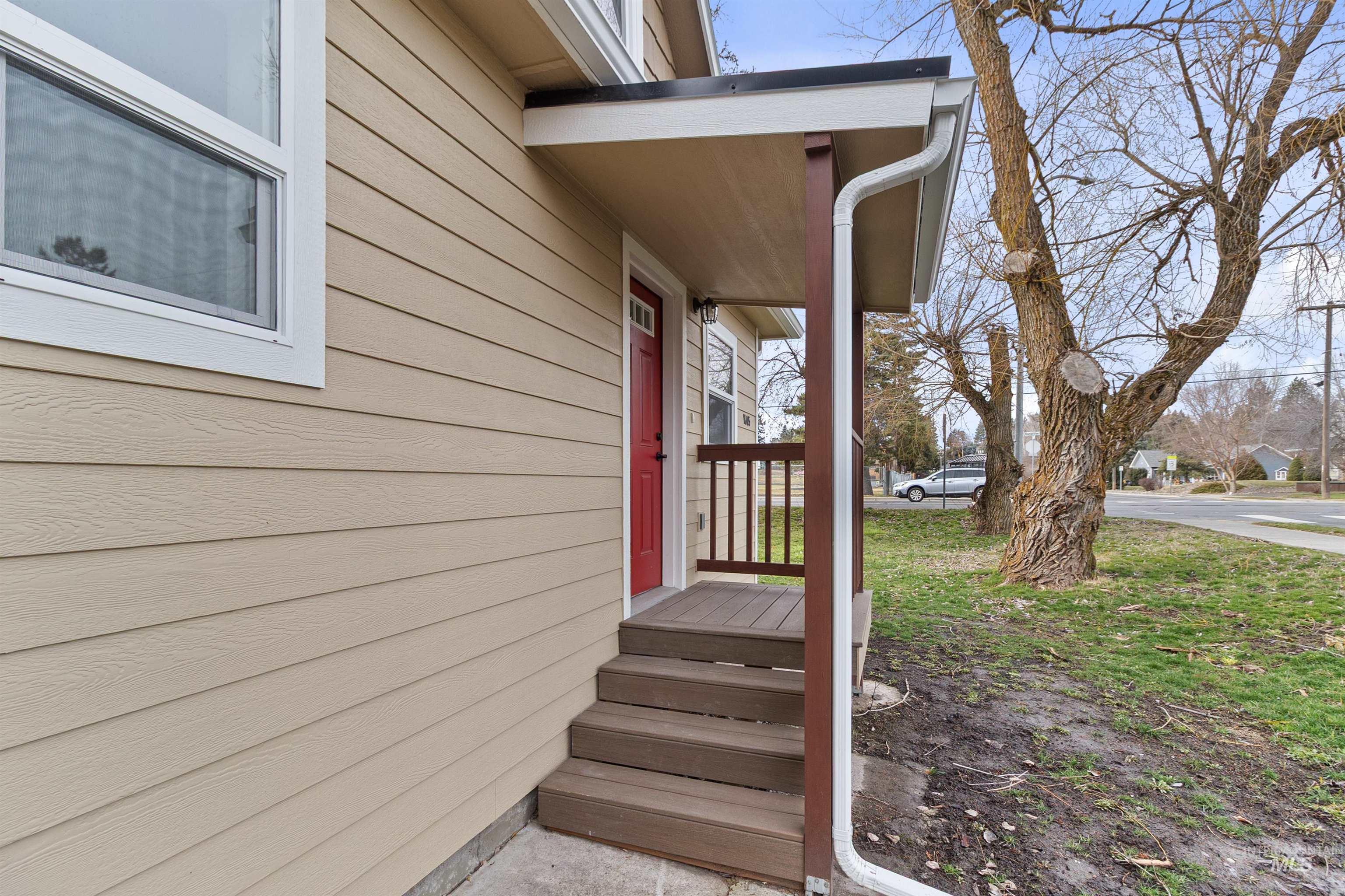 1605 E F Street, Moscow, Idaho 83843, 3 Bedrooms, 2 Bathrooms, Residential For Sale, Price $425,000,MLS 98975042