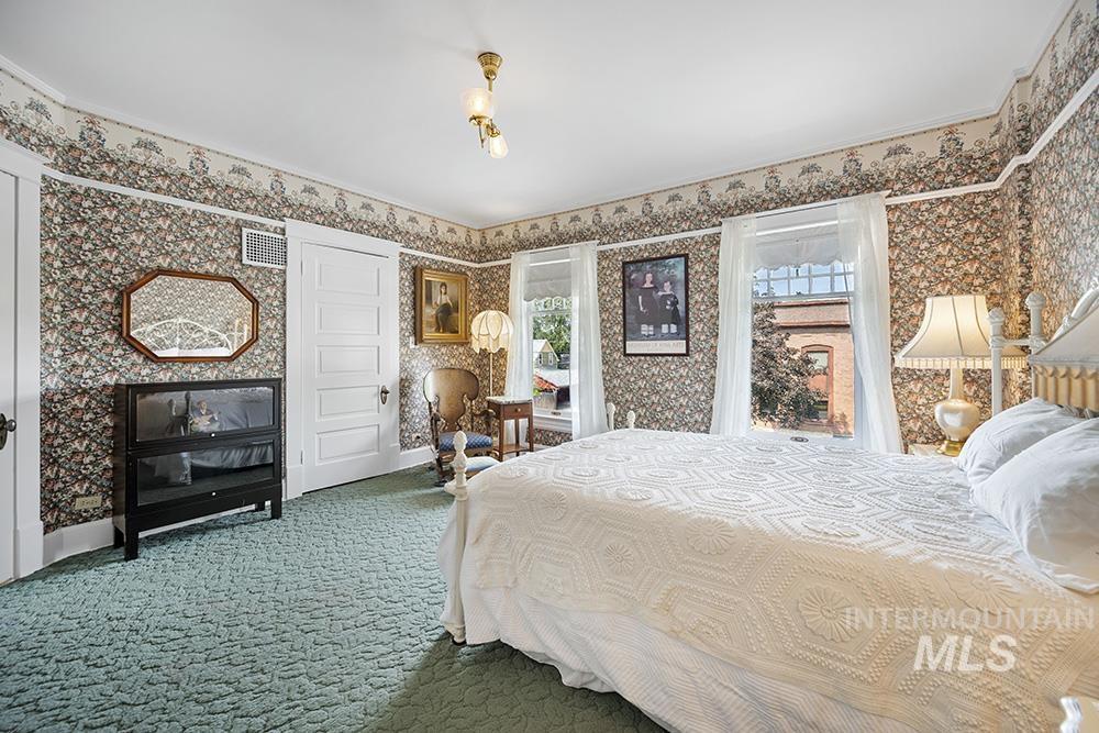 1519 W Jefferson St, Boise, Idaho 83702, 6 Bedrooms, 4 Bathrooms, Residential For Sale, Price $1,198,000,MLS 98975043