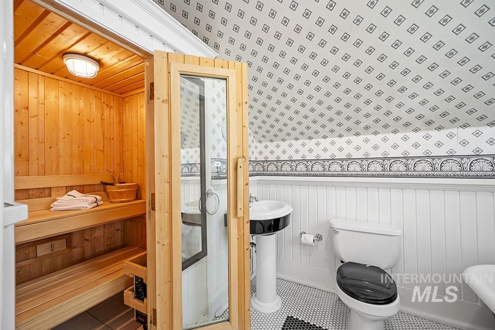 1519 W Jefferson St, Boise, Idaho 83702, 6 Bedrooms, 4 Bathrooms, Residential For Sale, Price $1,198,000,MLS 98975043