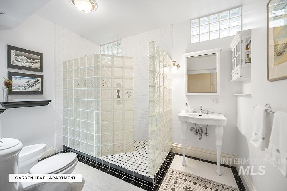 1519 W Jefferson St, Boise, Idaho 83702, 6 Bedrooms, 4 Bathrooms, Residential For Sale, Price $1,198,000,MLS 98975043