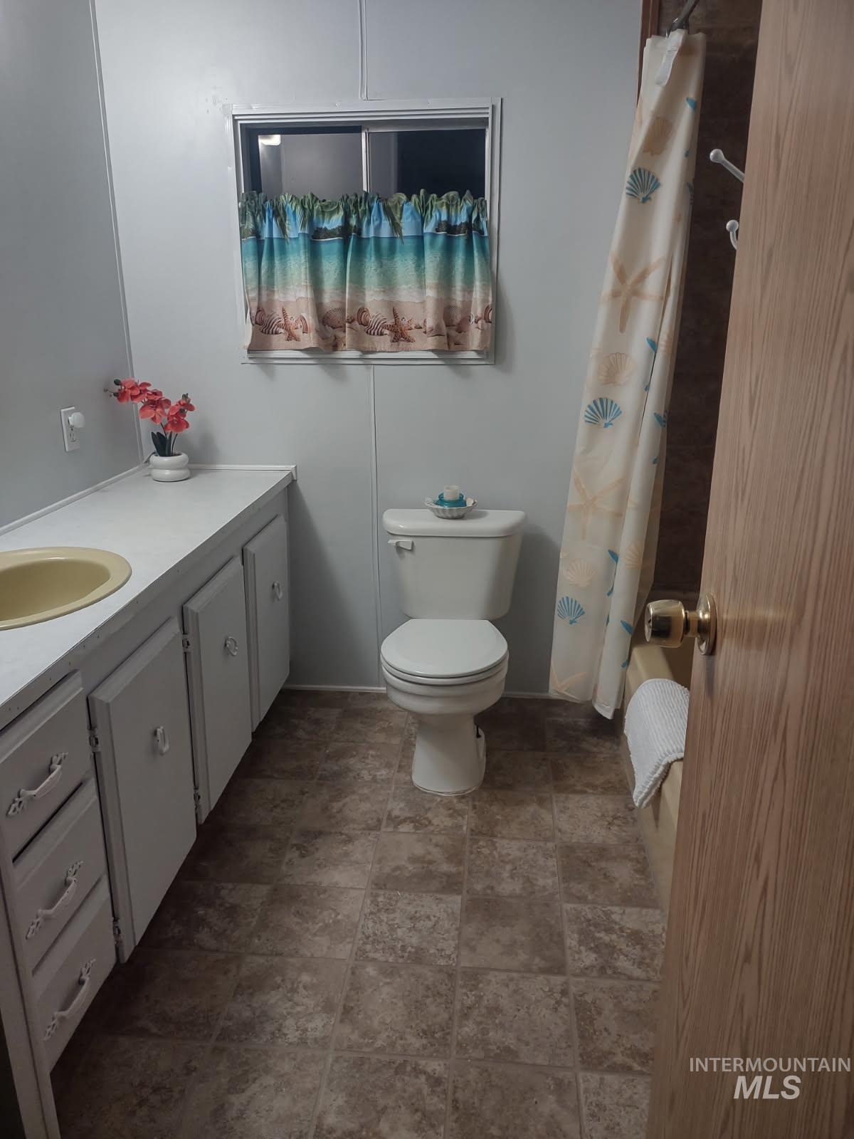 8463 Blue Heaven Ln, Boise, Idaho 83716, 3 Bedrooms, 2 Bathrooms, Residential For Sale, Price $100,000,MLS 98975044