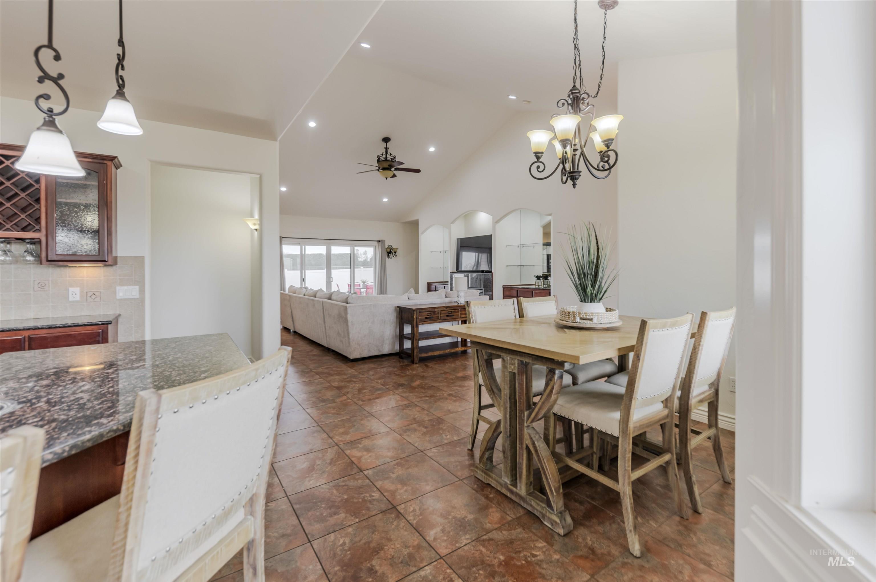 2029 Marilyn Way, Clarkston, Washington 99403, 4 Bedrooms, 3 Bathrooms, Residential For Sale, Price $675,000,MLS 98975045