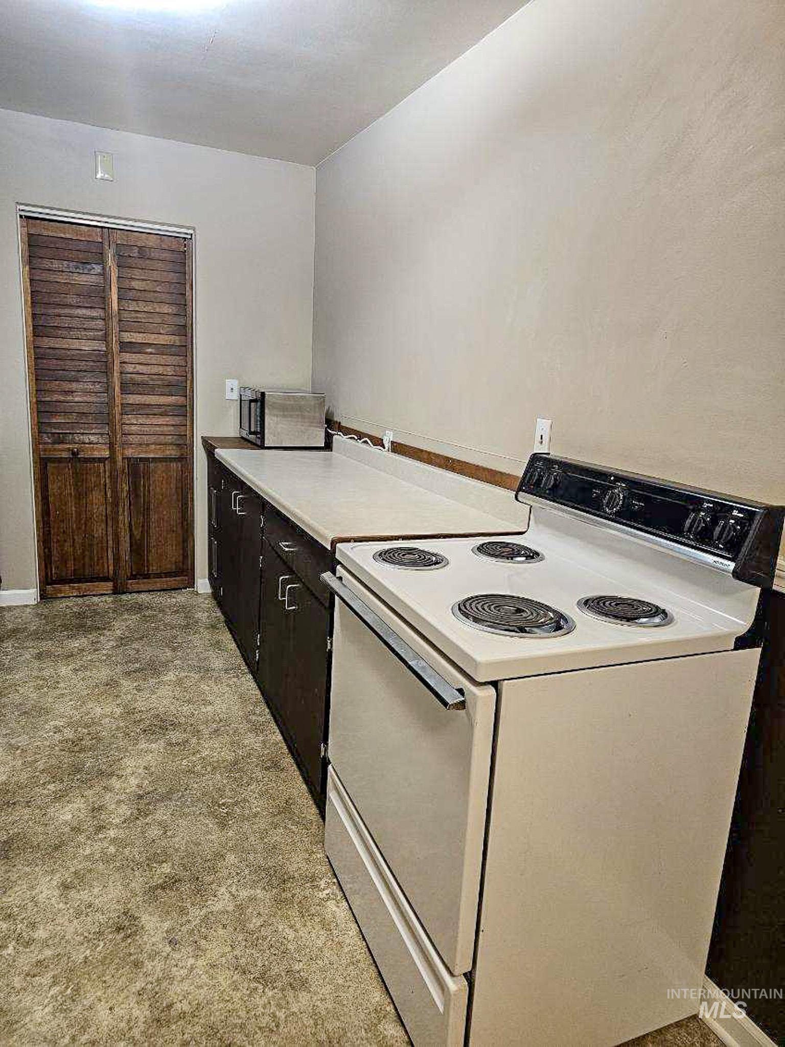 525 5th Street, Lewiston, Idaho 83501, 1 Bedroom, 1 Bathroom, Residential Income For Sale, Price $229,900, 98975046