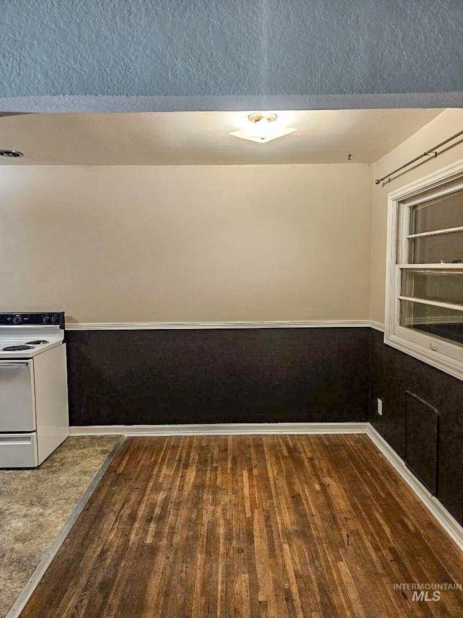 525 5th Street, Lewiston, Idaho 83501, 1 Bedroom, 1 Bathroom, Residential Income For Sale, Price $229,900, 98975046