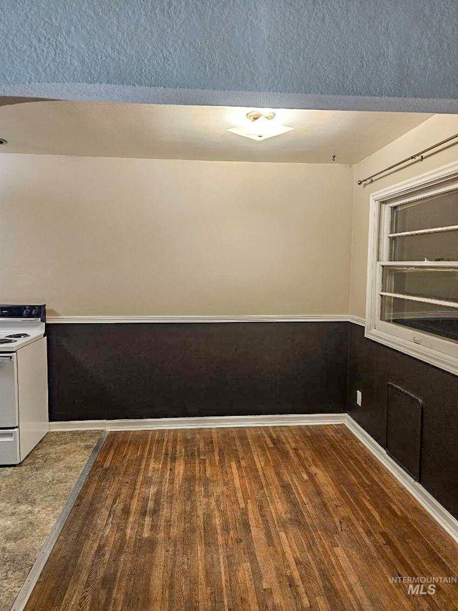 525 5th Street, Lewiston, Idaho 83501, 1 Bedroom, 1 Bathroom, Residential Income For Sale, Price $229,900, 98975046