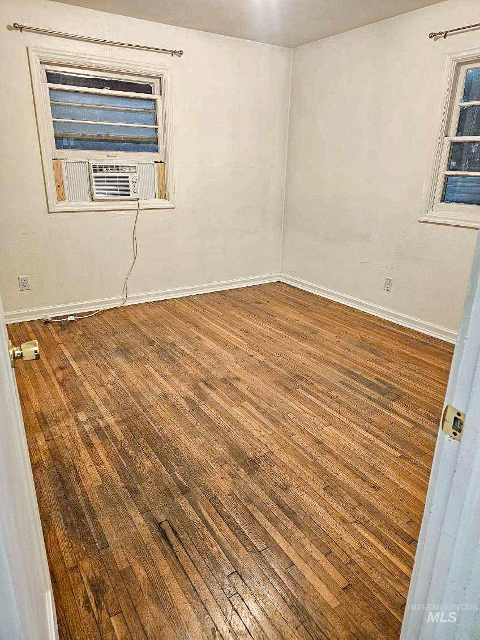 525 5th Street, Lewiston, Idaho 83501, 1 Bedroom, 1 Bathroom, Residential Income For Sale, Price $229,900, 98975046