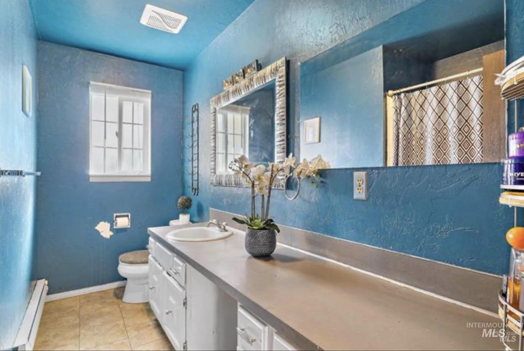 325 W Ave E, Jerome, Idaho 83338, 3 Bedrooms, 1 Bathroom, Residential For Sale, Price $225,000,MLS 98975049