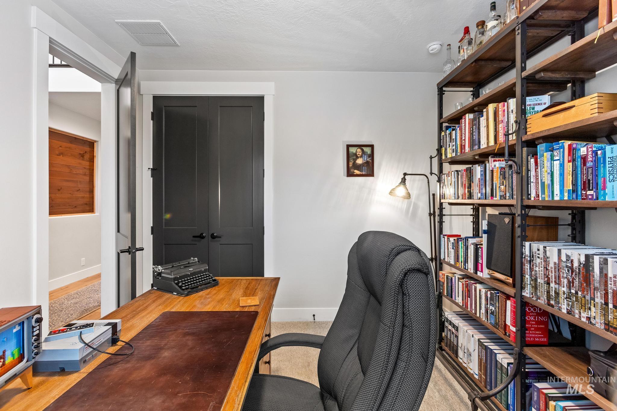 4026 E Cleary St, Meridian, Idaho 83642-8485, 5 Bedrooms, 2.5 Bathrooms, Residential For Sale, Price $769,000,MLS 98975053