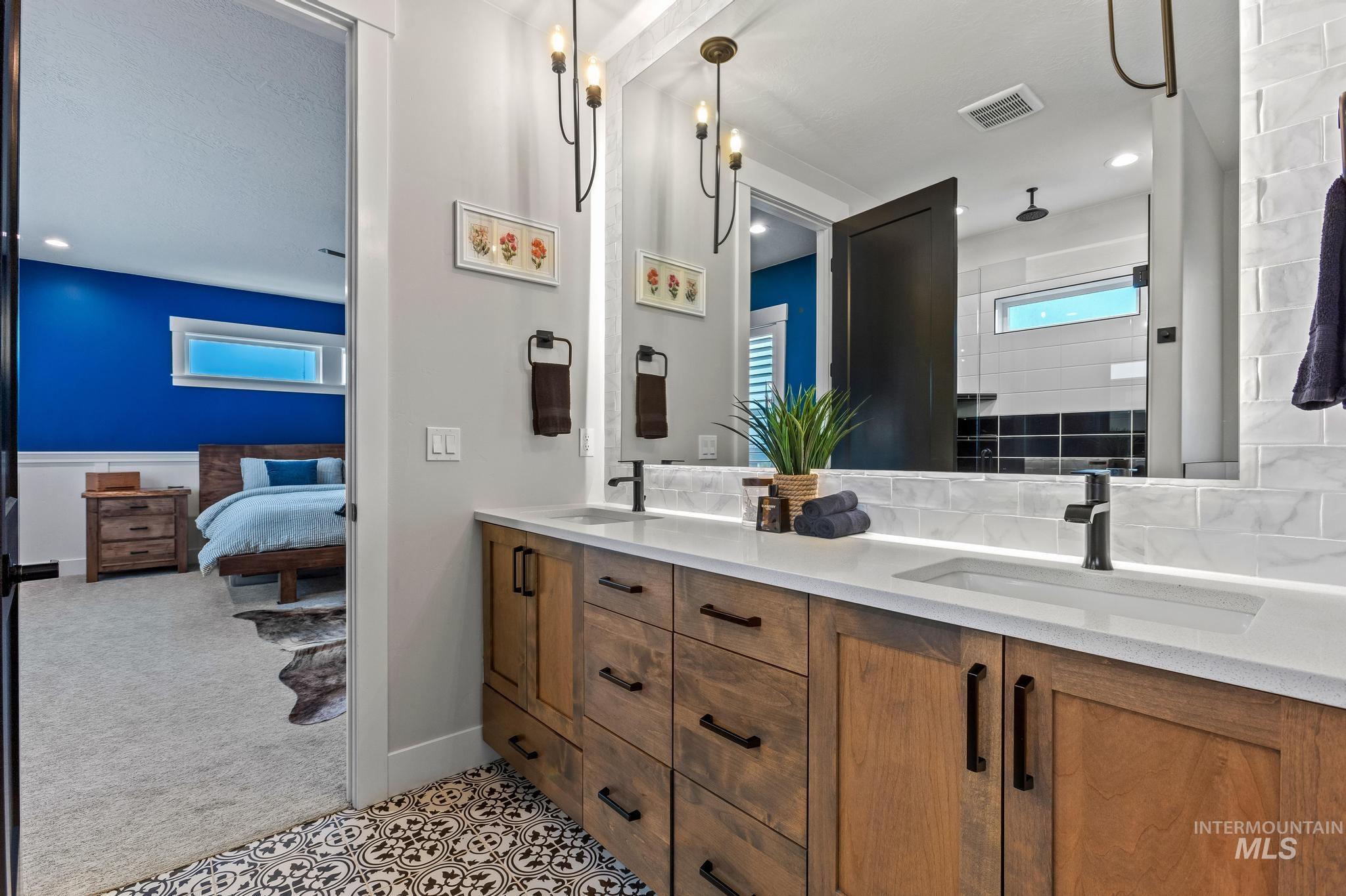 4026 E Cleary St, Meridian, Idaho 83642-8485, 5 Bedrooms, 2.5 Bathrooms, Residential For Sale, Price $769,000,MLS 98975053