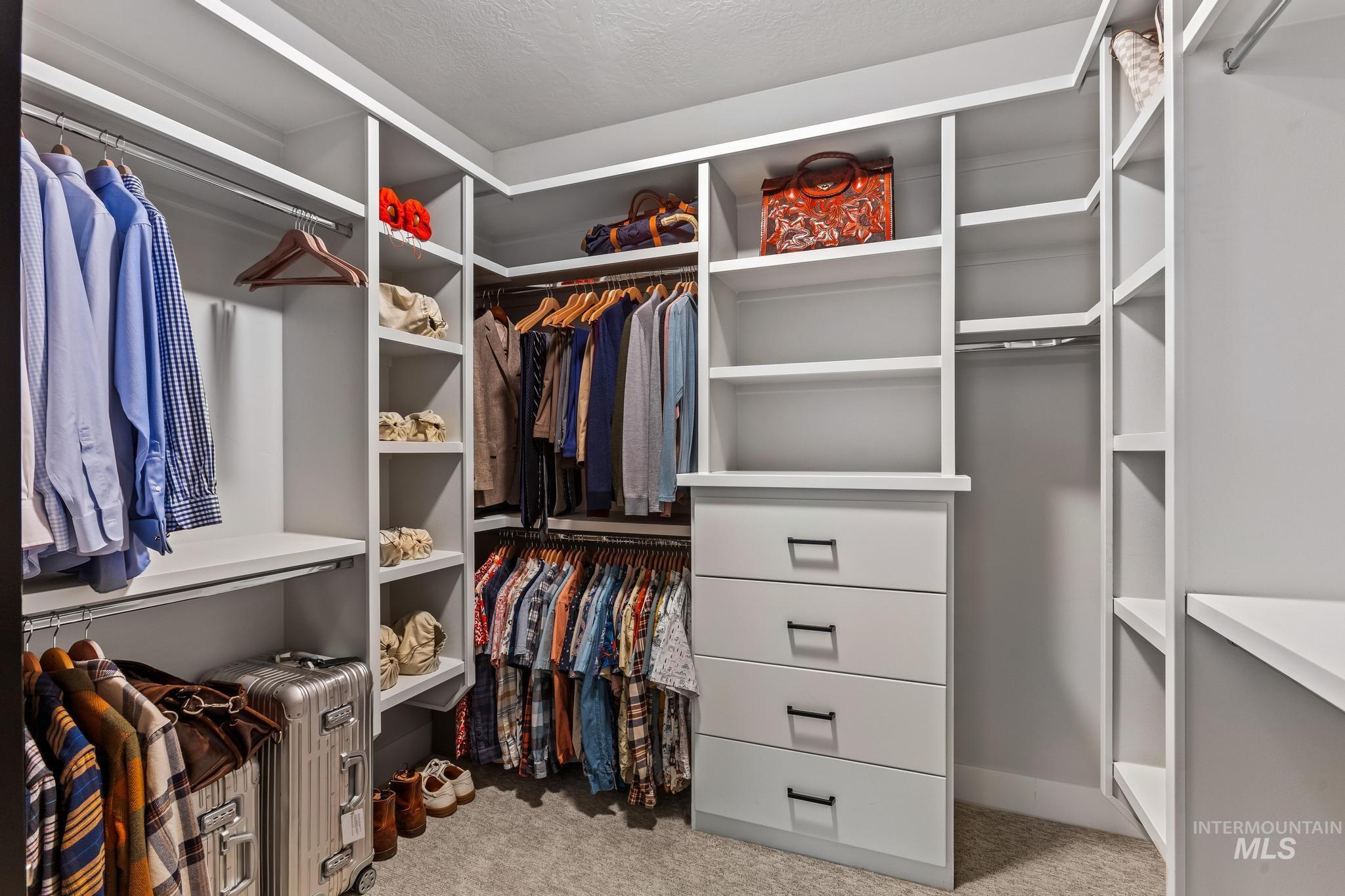 4026 E Cleary St, Meridian, Idaho 83642-8485, 5 Bedrooms, 2.5 Bathrooms, Residential For Sale, Price $769,000,MLS 98975053