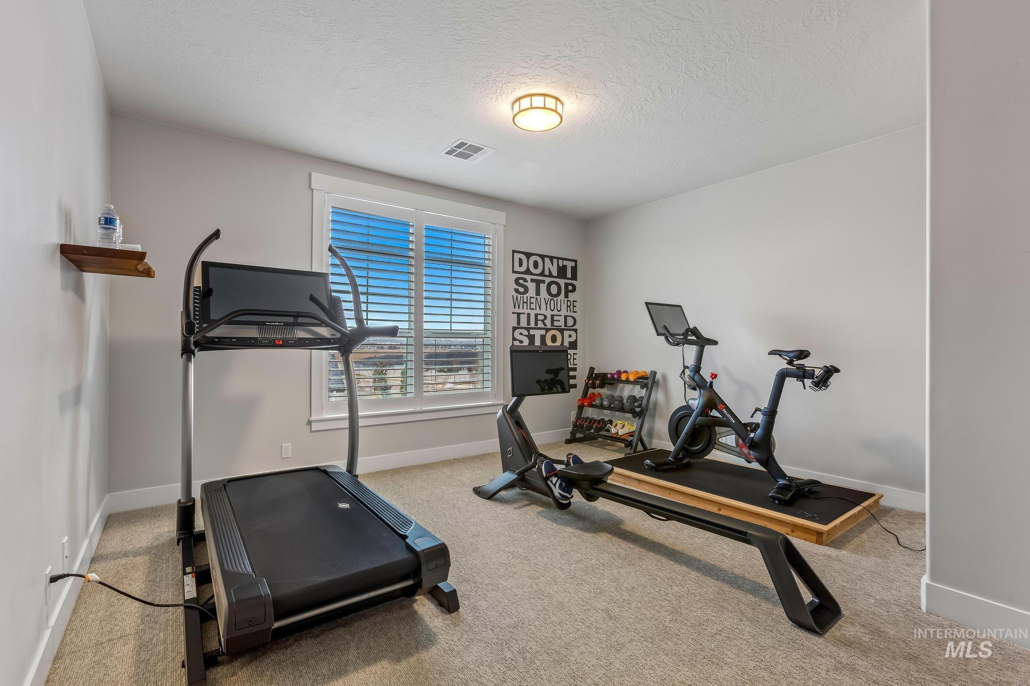 4026 E Cleary St, Meridian, Idaho 83642-8485, 5 Bedrooms, 2.5 Bathrooms, Residential For Sale, Price $769,000,MLS 98975053