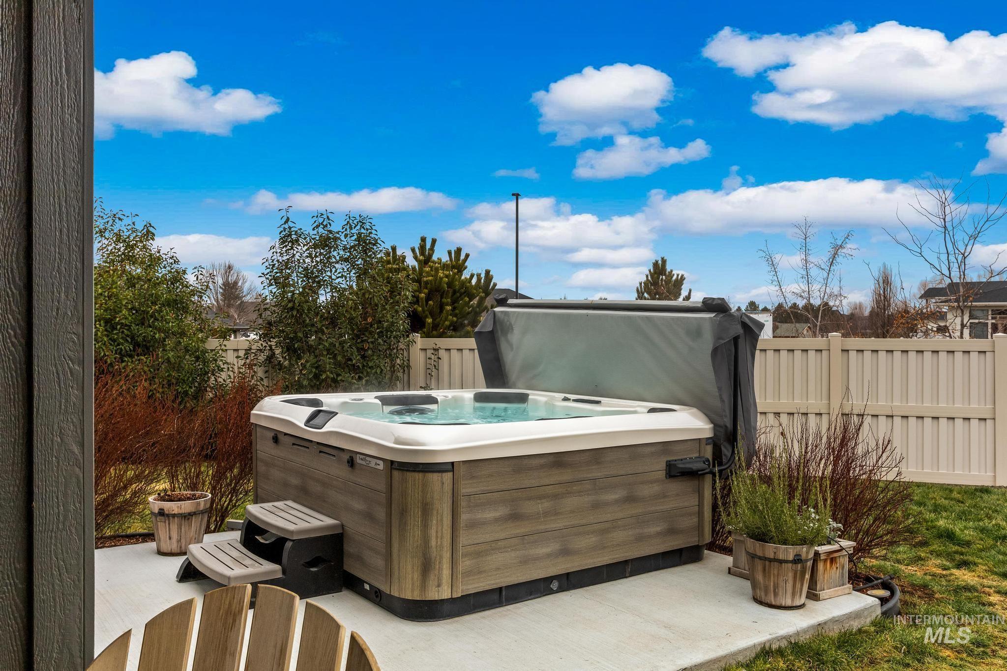 4026 E Cleary St, Meridian, Idaho 83642-8485, 5 Bedrooms, 2.5 Bathrooms, Residential For Sale, Price $769,000,MLS 98975053