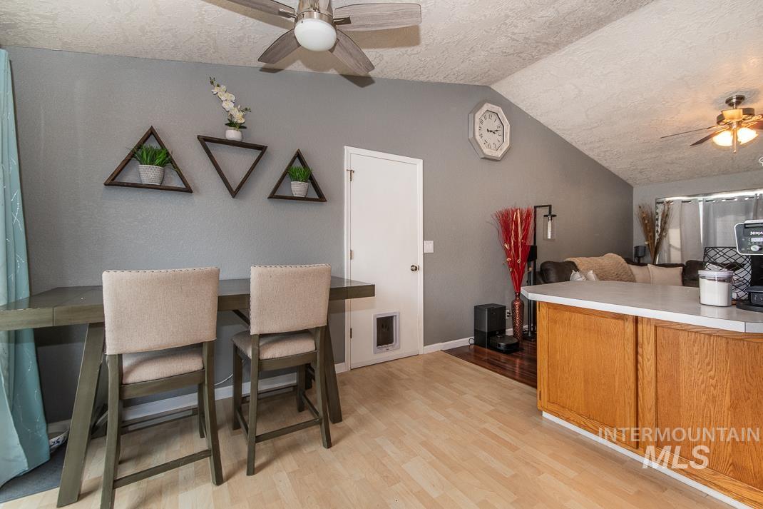 1770 E Oakcrest, Meridian, Idaho 83642, 4 Bedrooms, 2 Bathrooms, Residential For Sale, Price $380,000,MLS 98975054