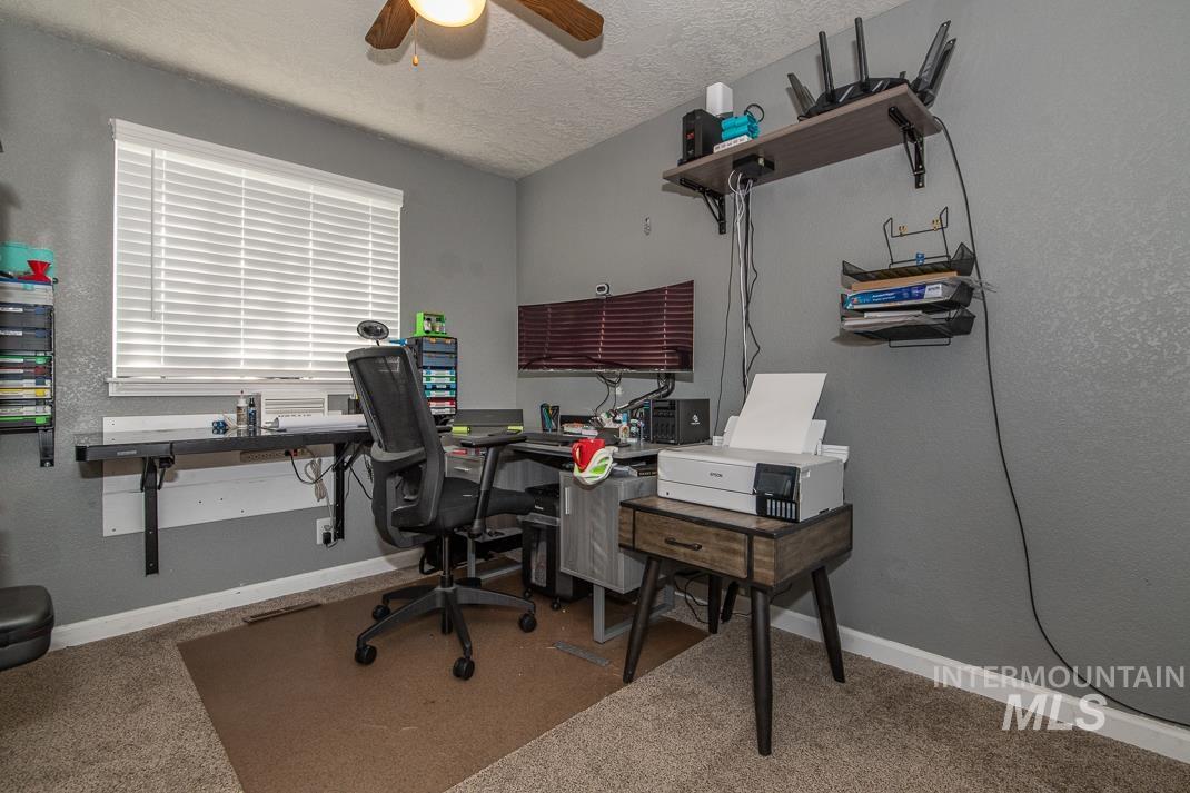 1770 E Oakcrest, Meridian, Idaho 83642, 4 Bedrooms, 2 Bathrooms, Residential For Sale, Price $380,000,MLS 98975054