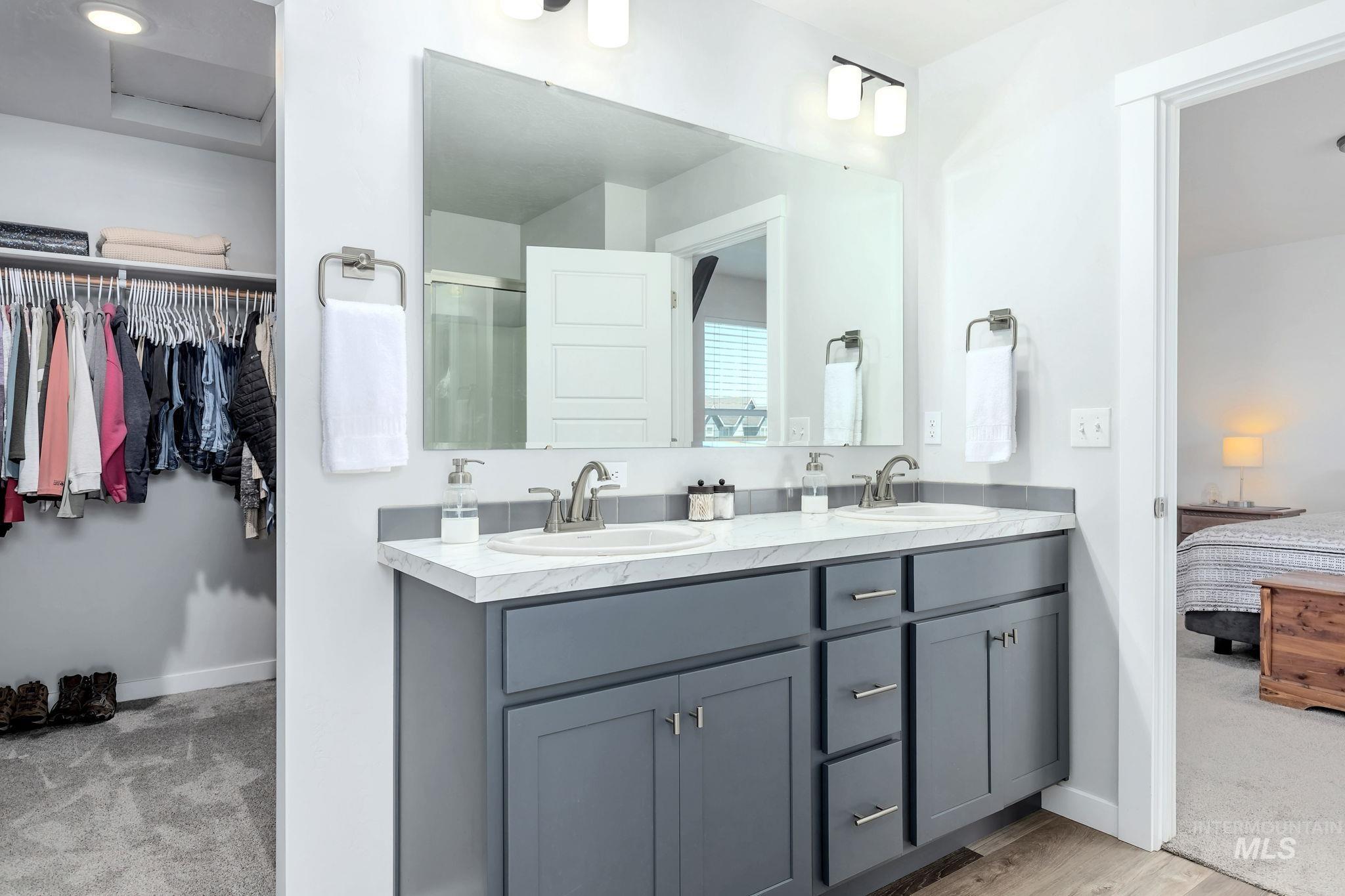 6039 W Mikonos St, Meridian, Idaho 83646, 3 Bedrooms, 2.5 Bathrooms, Residential For Sale, Price $449,900,MLS 98975057