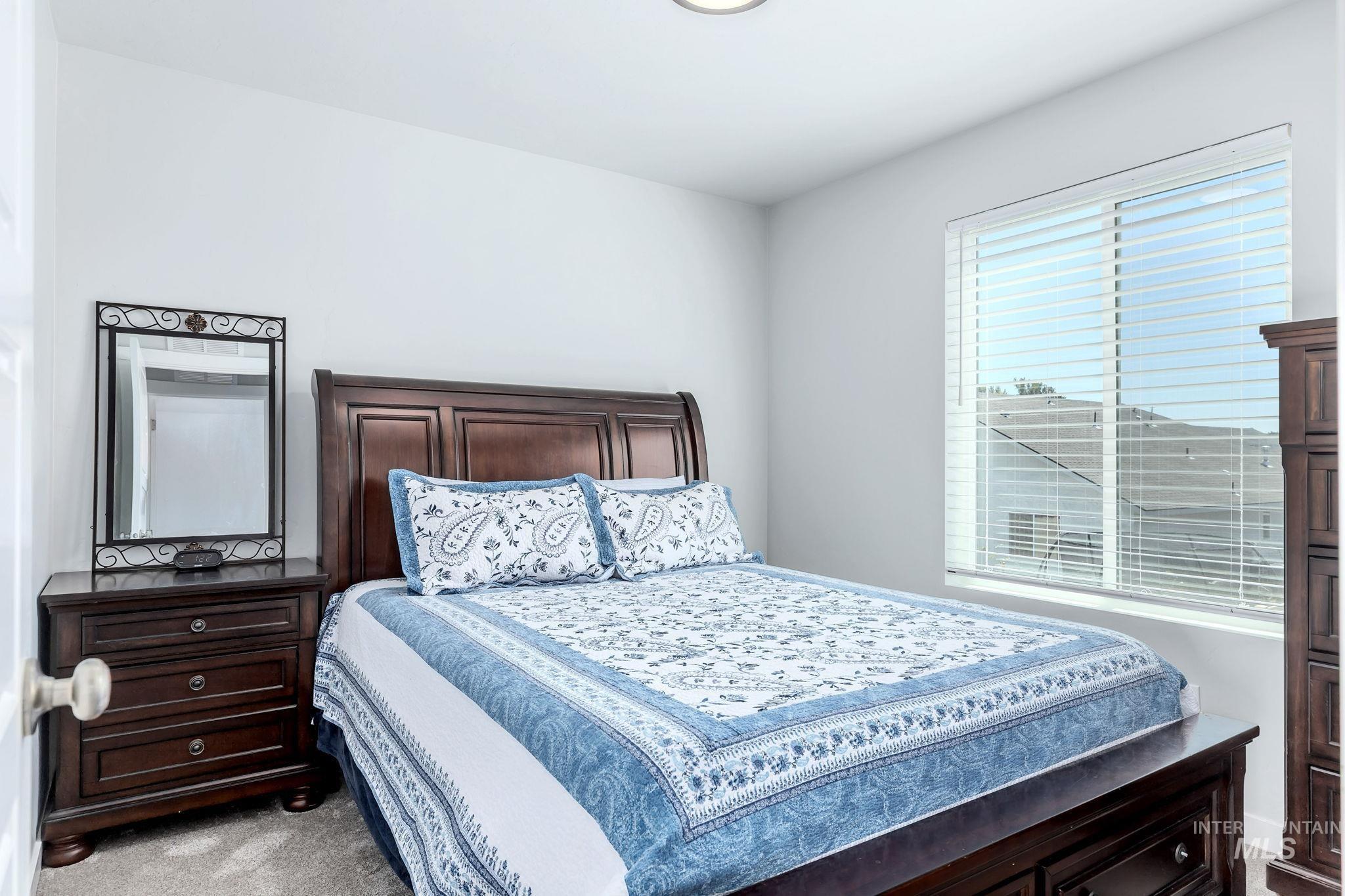 6039 W Mikonos St, Meridian, Idaho 83646, 3 Bedrooms, 2.5 Bathrooms, Residential For Sale, Price $449,900,MLS 98975057