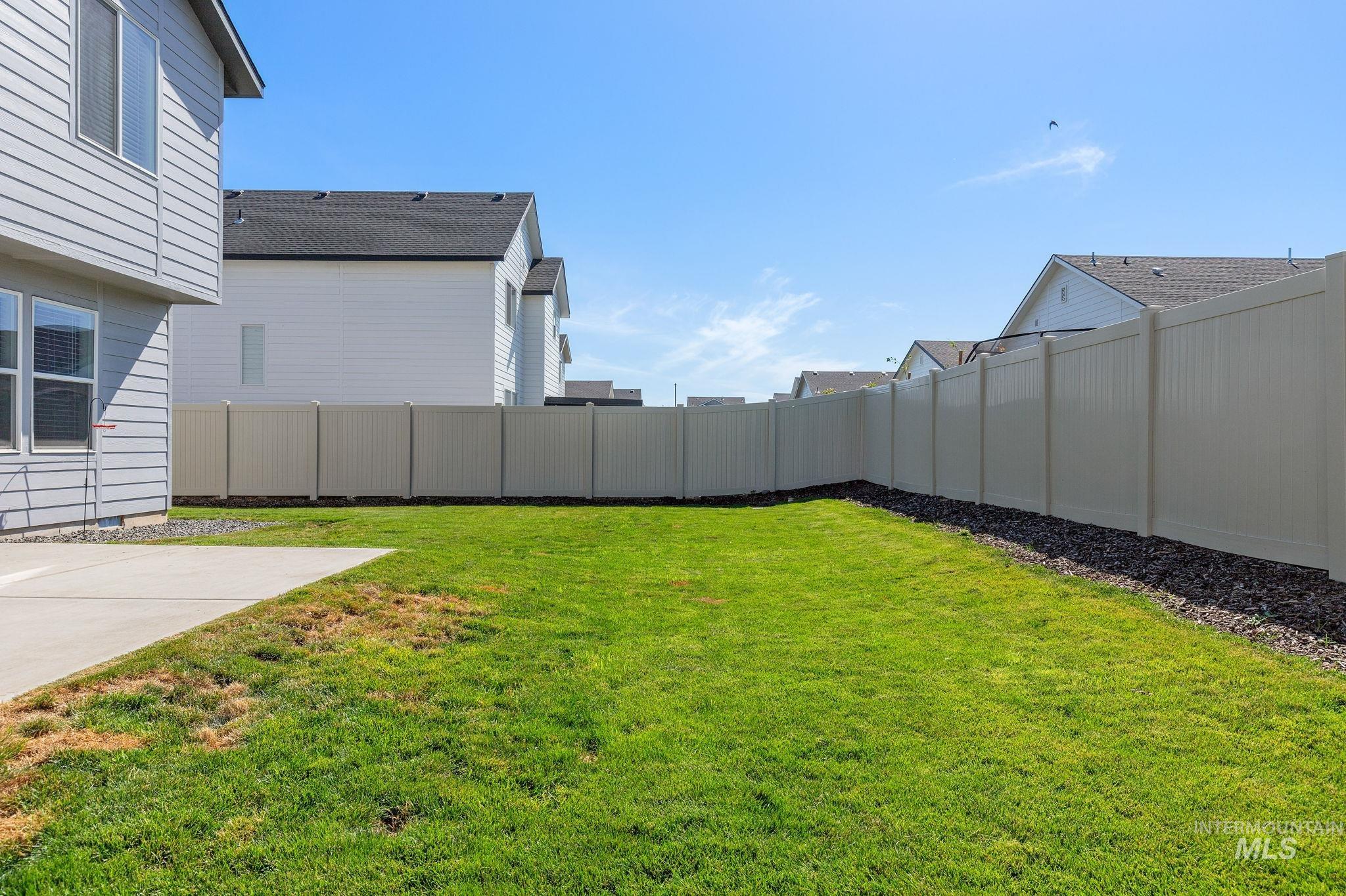 6039 W Mikonos St, Meridian, Idaho 83646, 3 Bedrooms, 2.5 Bathrooms, Residential For Sale, Price $449,900,MLS 98975057