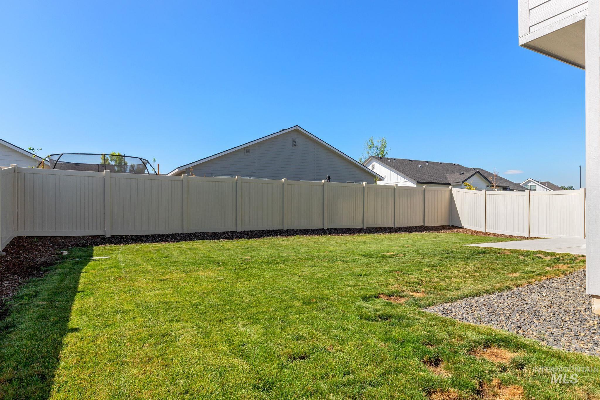 6039 W Mikonos St, Meridian, Idaho 83646, 3 Bedrooms, 2.5 Bathrooms, Residential For Sale, Price $449,900,MLS 98975057