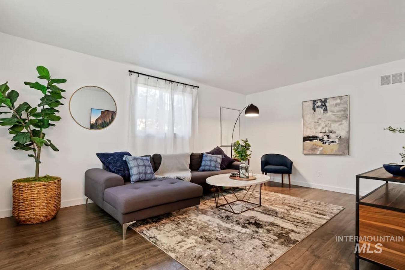 2804 W Regan Ave, Boise, Idaho 83702, 3 Bedrooms, 1 Bathroom, Residential For Sale, Price $549,000, 98975059