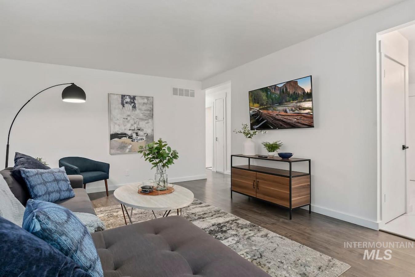 2804 W Regan Ave, Boise, Idaho 83702, 3 Bedrooms, 1 Bathroom, Residential For Sale, Price $549,000, 98975059