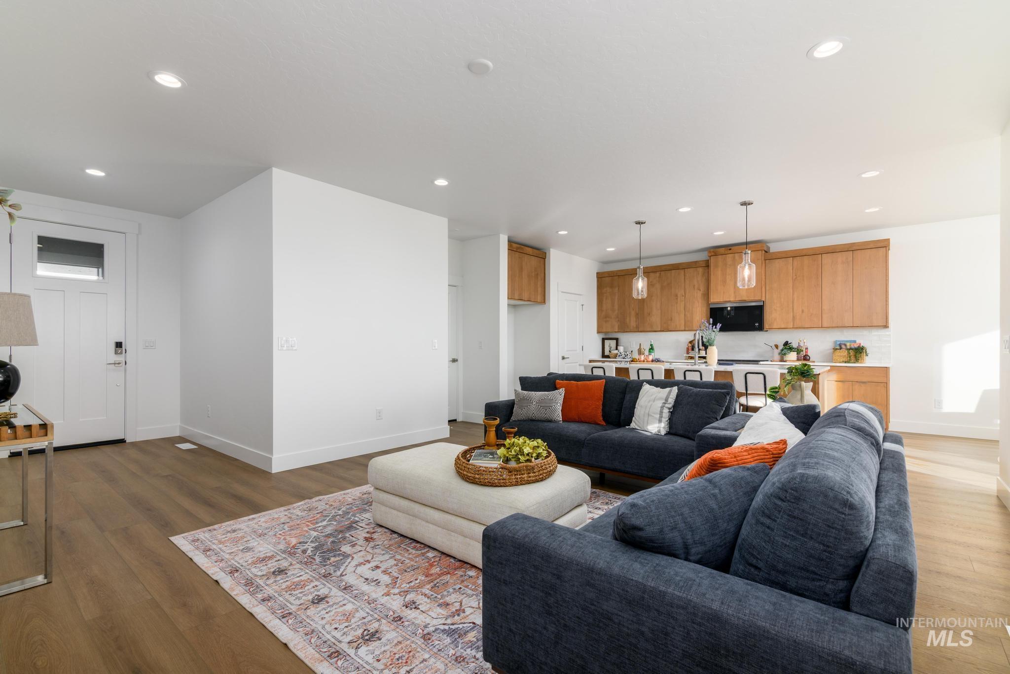 14866 Brown Pelican St, Caldwell, Idaho 83607, 3 Bedrooms, 2 Bathrooms, Residential For Sale, Price $424,000,MLS 98975060