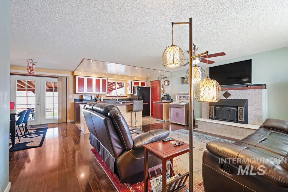 1304 S Holly Street, Caldwell, Idaho 83686, 2 Bedrooms, 1 Bathroom, Residential For Sale, Price $339,000,MLS 98975061