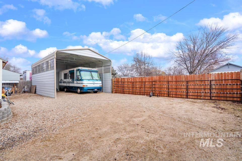 1304 S Holly Street, Caldwell, Idaho 83686, 2 Bedrooms, 1 Bathroom, Residential For Sale, Price $339,000,MLS 98975061