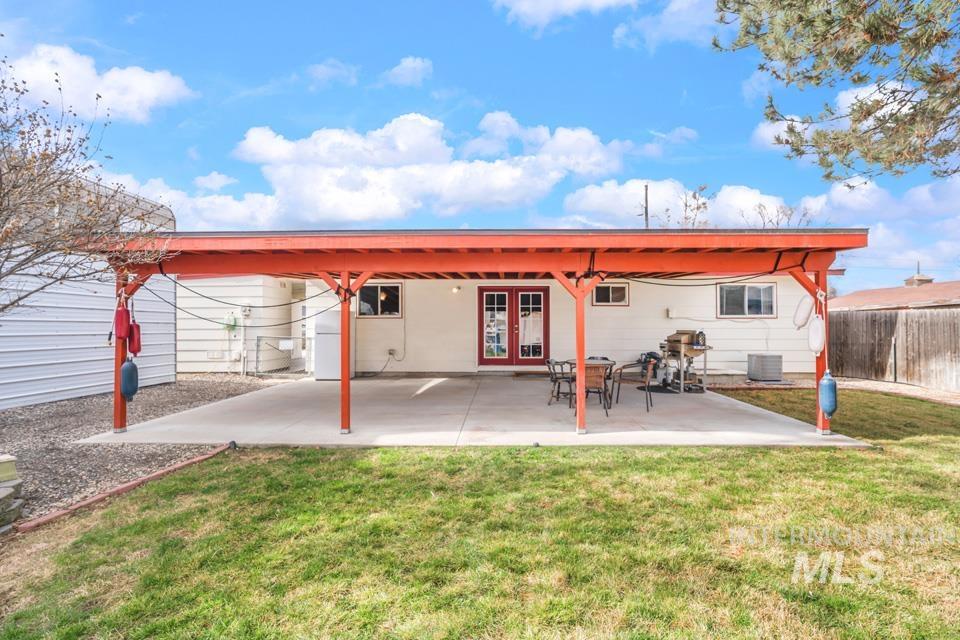 1304 S Holly Street, Caldwell, Idaho 83686, 2 Bedrooms, 1 Bathroom, Residential For Sale, Price $339,000,MLS 98975061