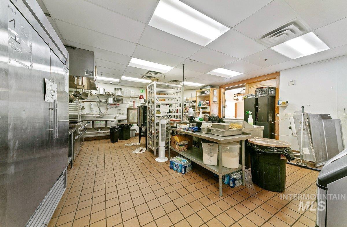 5001 Cherry Gulch Lane, Emmett, Idaho 83617, 10 Bedrooms, 20 Bathrooms, Residential For Sale, Price $3,750,000,MLS 98975063