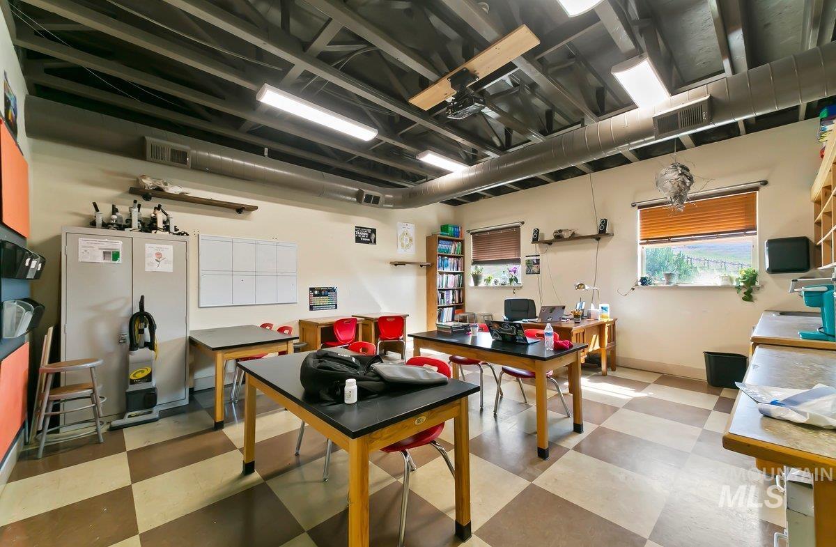 5001 Cherry Gulch Lane, Emmett, Idaho 83617, 10 Bedrooms, 20 Bathrooms, Residential For Sale, Price $3,750,000,MLS 98975063