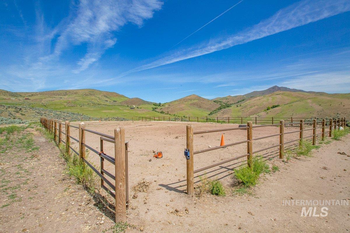 5001 Cherry Gulch Lane, Emmett, Idaho 83617, 10 Bedrooms, 20 Bathrooms, Residential For Sale, Price $3,750,000,MLS 98975063