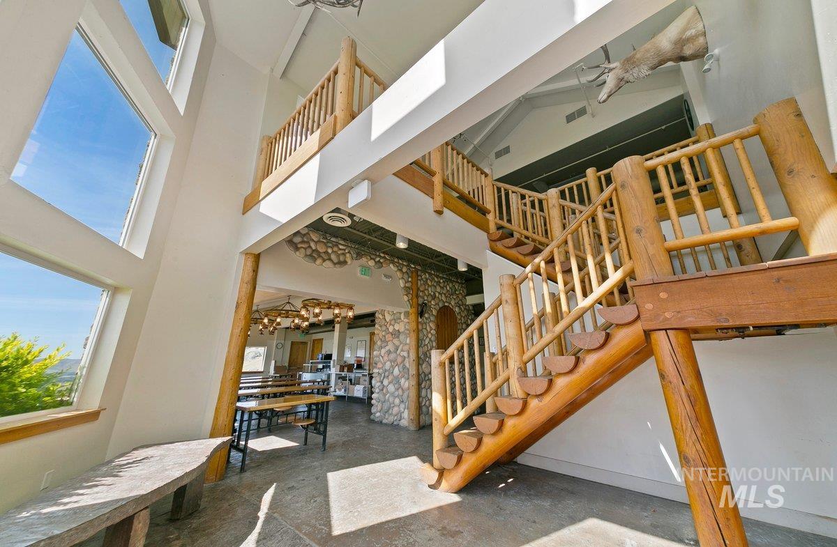 5001 Cherry Gulch Lane, Emmett, Idaho 83617, 10 Bedrooms, 20 Bathrooms, Residential For Sale, Price $3,750,000,MLS 98975063