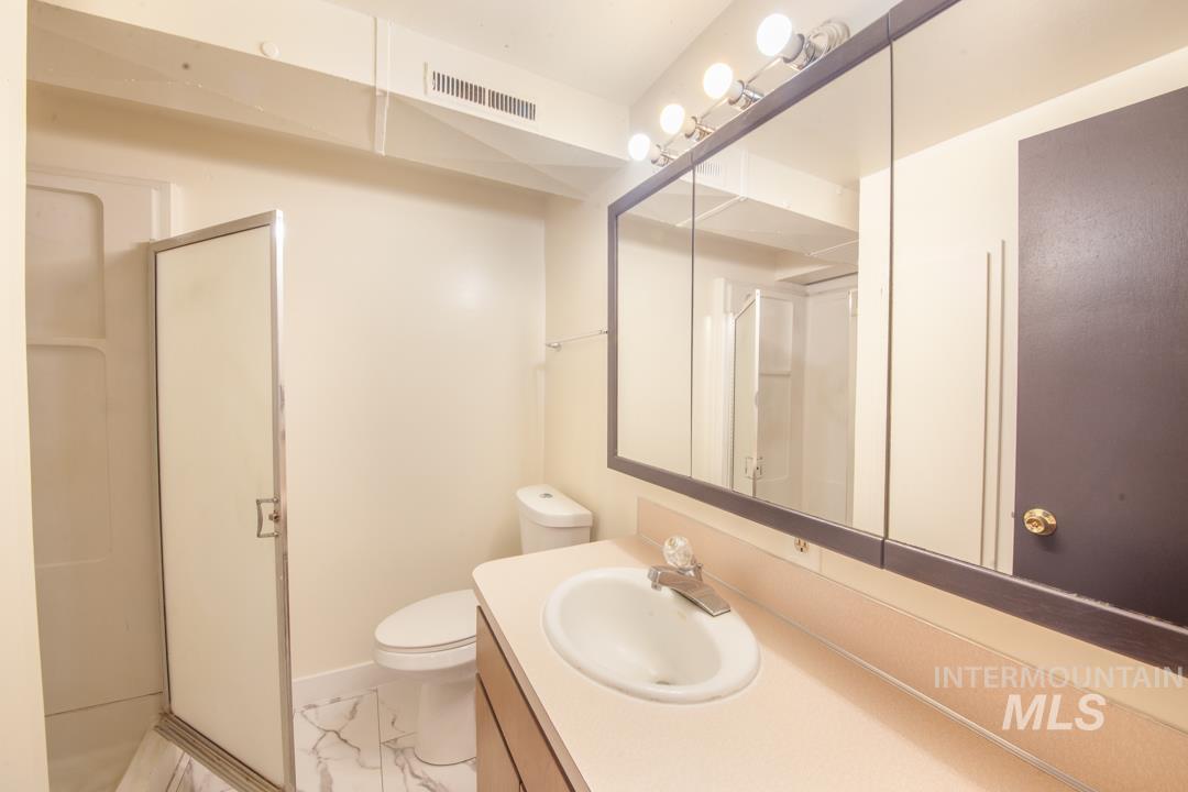 404 Linden Dr, Lewiston, Idaho 83501, 3 Bedrooms, 4 Bathrooms, Residential For Sale, Price $499,000,MLS 98975065