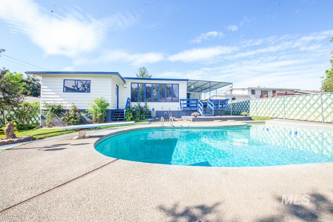 404 Linden Dr, Lewiston, Idaho 83501, 3 Bedrooms, 4 Bathrooms, Residential For Sale, Price $499,000,MLS 98975065