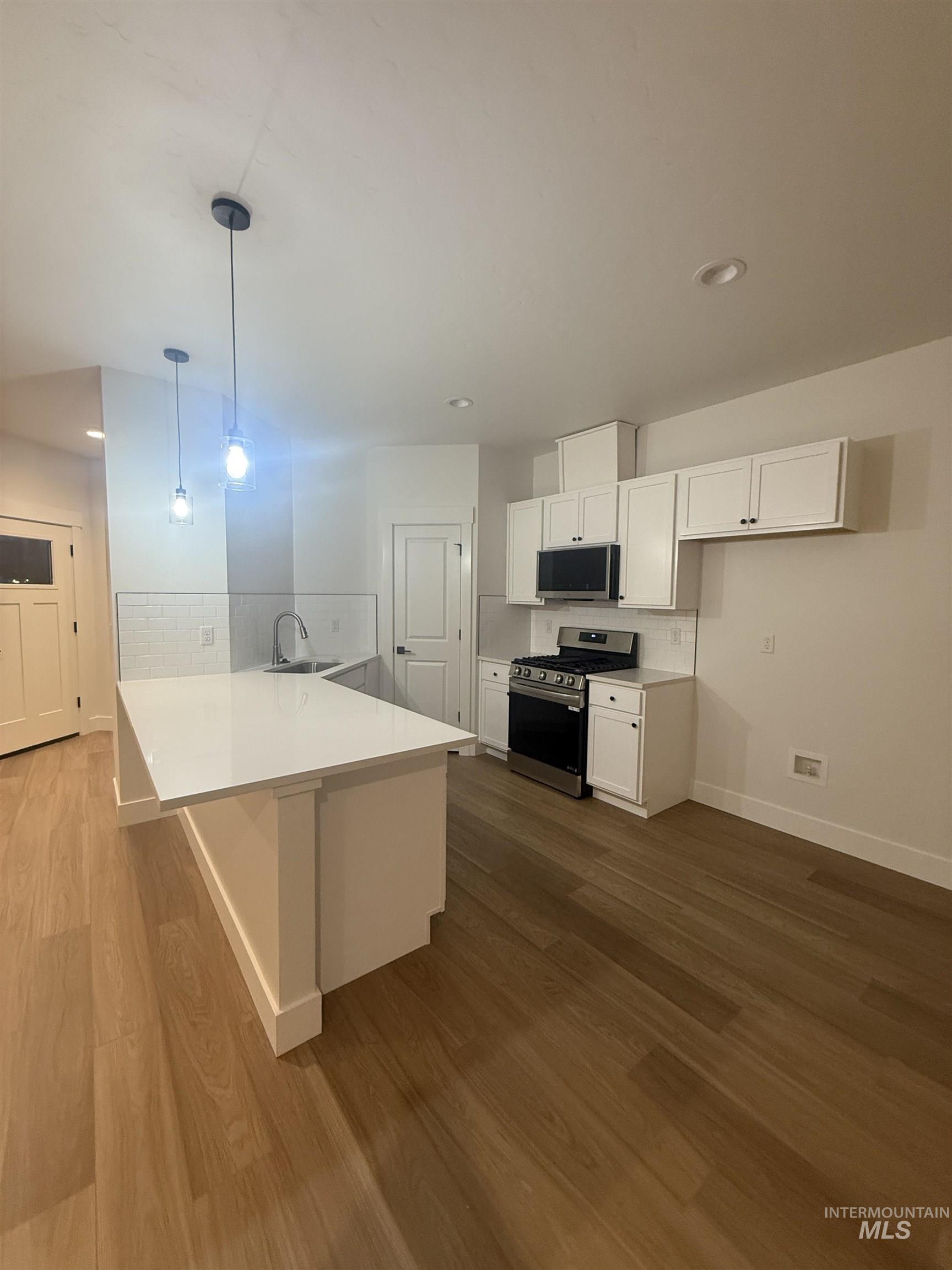 501 W California, Homedale, Idaho 83628, 3 Bedrooms, 2 Bathrooms, Residential For Sale, Price $312,000,MLS 98975066