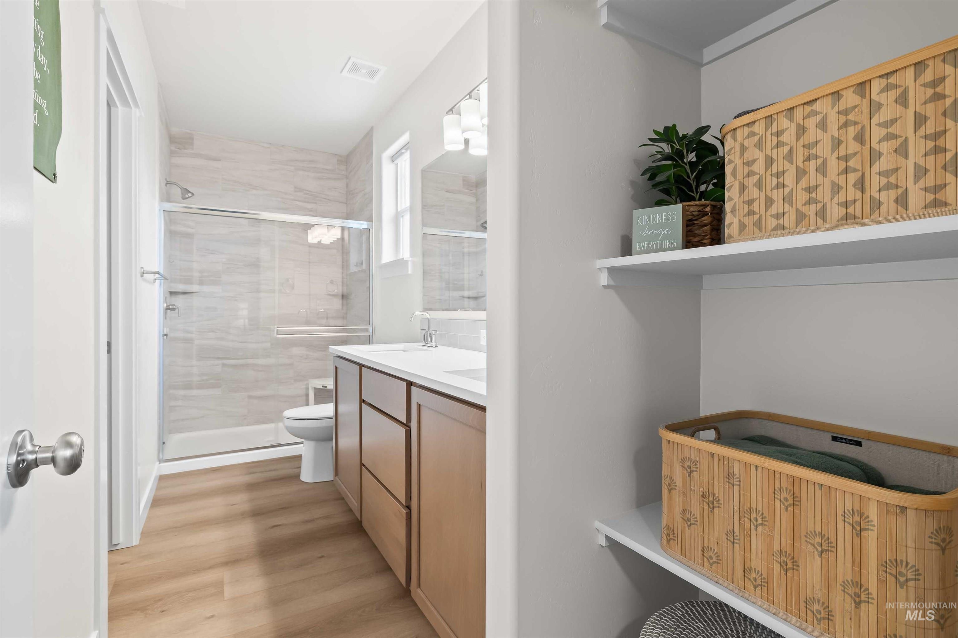 1597 Kenyon Meadow Street, Twin Falls, Idaho 83301, 3 Bedrooms, 2 Bathrooms, Residential For Sale, Price $344,900,MLS 98975068